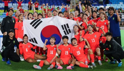 CBA直播-3-0！女足亚洲杯首场惨案，韩国大胜升榜首，中国队首战获好消息