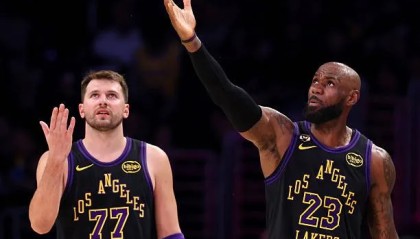 JRS直播吧-MacMahon：詹姆斯在湖人像后座乘客，球队已进入东契奇时代